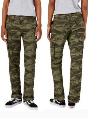 Dickies Women's FLEX Relaxed Fit Stretch Twill Cargo Pants in Green 2R